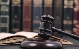 Смена фамилии, имени, отчества ребенка, достигшего 14 лет, в судебном порядке