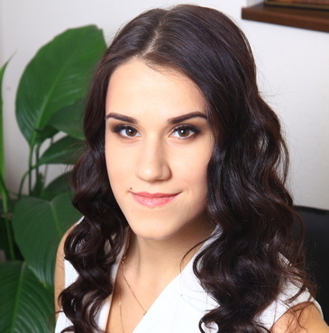 Александра Хороших